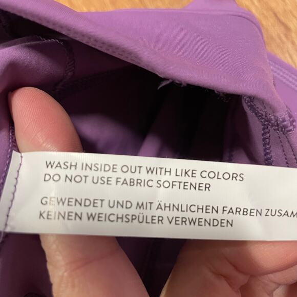 Peloton Solid Purple Essential Capri Leggings Basic Cycle Pants Size Small - Picture 6 of 6